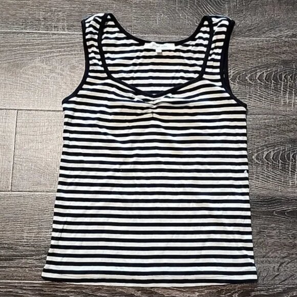 🌴 Simple Retro sweetheart, ribbed knit Tank Top 🌴 - Picture 1 of 5